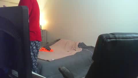 Snapshot of theman18951pa chatting on 12/25/24, 06:19 theman18951pa online show from 12/25/24, 06:19