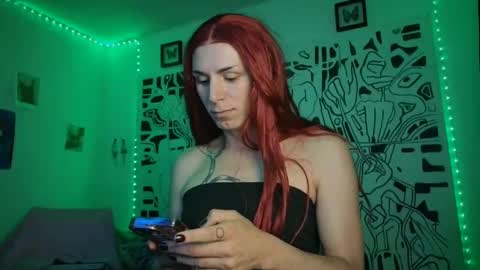 Lucy Lucy online show from 10/22/25, 02:34