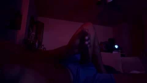 Snapshot of themaxxblendz chatting on 05/18/26, 02:45 Longnine682 online show from 05/18/26, 02:45