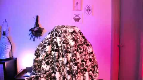 Snapshot of themelrose chatting on 03/26/26, 09:09 themelrose online show from 03/26/26, 09:09