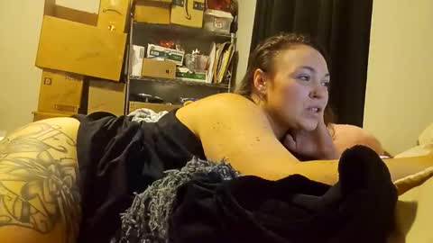 Stephanie Fuller online show from 11/27/25, 06:59