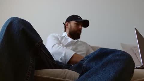 Snapshot of themonarchgoat chatting on 03/15/26, 11:49 TheMonarchGoat online show from 03/15/26, 11:49