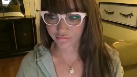 Snapshot of themrsnelson chatting on 10/30/25, 07:32 Cach Nelson online show from 10/30/25, 07:32