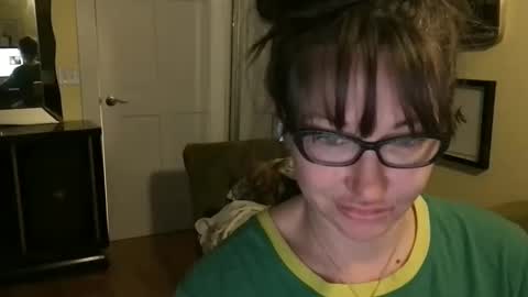 Snapshot of themrsnelson chatting on 11/03/25, 09:32 Cach Nelson online show from 11/03/25, 09:32