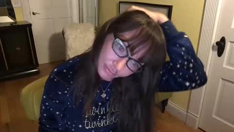 Snapshot of themrsnelson chatting on 11/22/25, 10:36 Cach Nelson online show from 11/22/25, 10:36