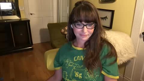 Snapshot of themrsnelson chatting on 11/27/25, 07:10 Cach Nelson online show from 11/27/25, 07:10