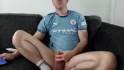 Snapshot of thenakedfootballer chatting on 03/07/25, 01:40 Paulo online show from 03/07/25, 01:40