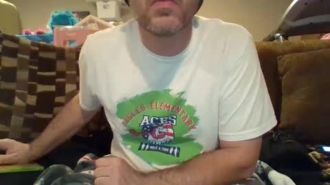 Snapshot of theo6974z chatting on 12/26/24, 03:49 theo6974z online show from 12/26/24, 03:49