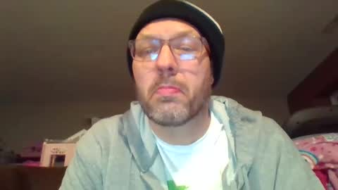 Snapshot of theo6974z chatting on 02/03/25, 04:57 theo6974z online show from 02/03/25, 04:57