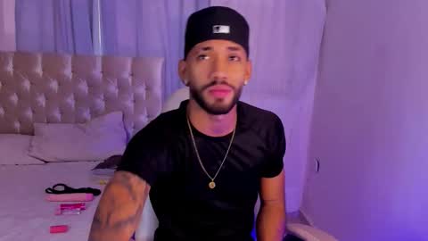 Snapshot of theo_sky1 chatting on 09/27/25, 08:03 Theo Sky online show from 09/27/25, 08:03