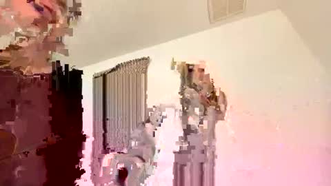 Snapshot of theoneandonlyava chatting on 03/10/25, 09:10 Ava online show from 03/10/25, 09:10