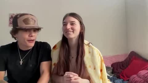 Astrid online show from 05/05/26, 05:43