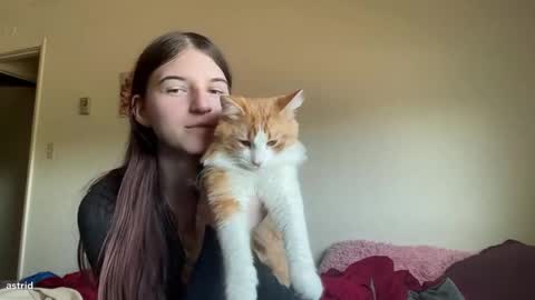 Astrid online show from 05/19/26, 11:22