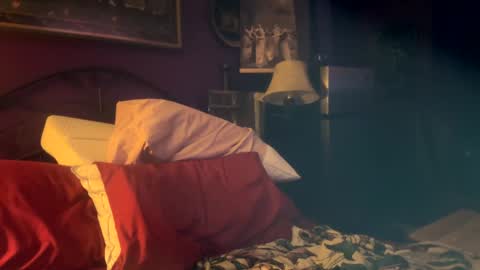 Snapshot of theonlyboi43ver chatting on 12/24/24, 07:28 theonlyboi43ver online show from 12/24/24, 07:28