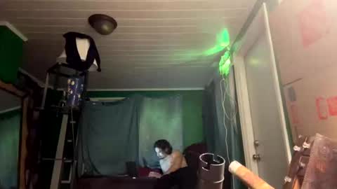 Snapshot of theonlyboi43ver chatting on 10/12/25, 07:18 theonlyboi43ver online show from 10/12/25, 07:18