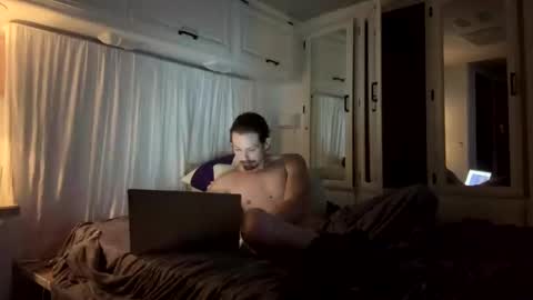 Snapshot of theonlyboi43ver chatting on 10/18/25, 11:00 theonlyboi43ver online show from 10/18/25, 11:00