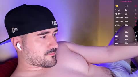 Snapshot of theoravi chatting on 02/20/26, 03:58 Theo Ravi online show from 02/20/26, 03:58