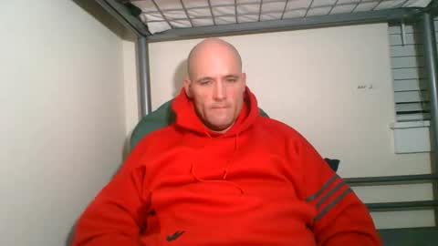 Snapshot of theoutfitter chatting on 12/19/25, 12:23 MISTERPOWERS online show from 12/19/25, 12:23