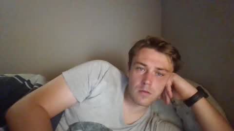 Snapshot of theox69xxx chatting on 10/11/25, 12:26 theox69xxx online show from 10/11/25, 12:26