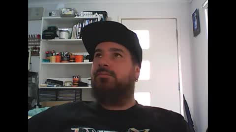 Snapshot of theozbeardguy chatting on 02/06/25, 12:43 aussiebeard online show from 02/06/25, 12:43