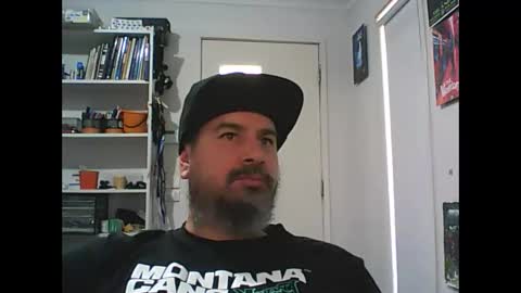 Snapshot of theozbeardguy chatting on 04/20/26, 03:09 aussiebeard online show from 04/20/26, 03:09