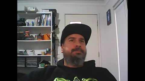 Snapshot of theozbeardguy chatting on 05/18/26, 01:45 aussiebeard online show from 05/18/26, 01:45
