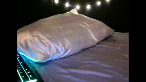 the peach princess  online show from 02/19/25, 05:16