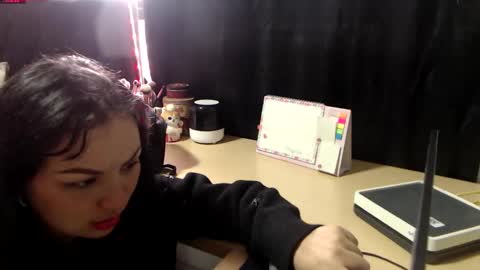 Snapshot of theprojectsara1 chatting on 03/30/26, 01:34 Sara online show from 03/30/26, 01:34