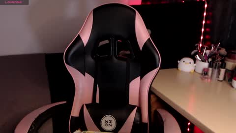 Snapshot of theprojectsara1 chatting on 04/22/26, 06:53 Sara online show from 04/22/26, 06:53