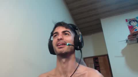 Snapshot of therazhanen chatting on 02/26/25, 05:31 Santiago Enrique online show from 02/26/25, 05:31