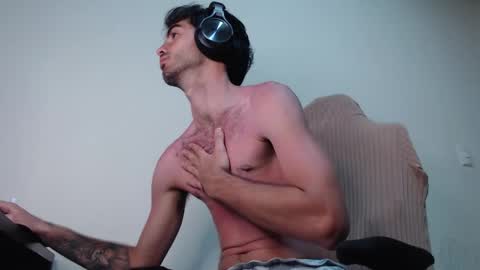 Santiago Enrique online show from 02/24/26, 05:05