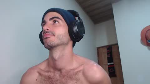 Santiago Enrique online show from 03/28/26, 05:51