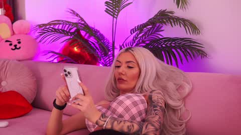 Deea  online show from 01/11/25, 06:12