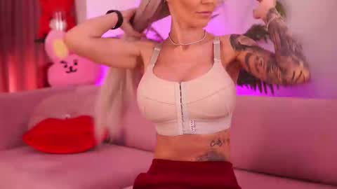 Deea  online show from 02/28/25, 09:58