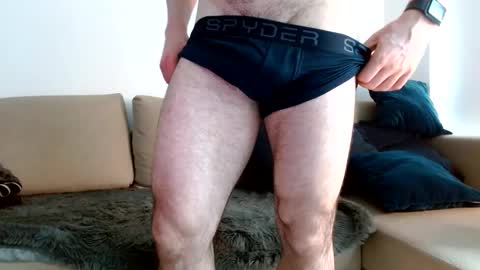 Snapshot of therealkingyoshi chatting on 02/17/25, 07:21 Yoshi online show from 02/17/25, 07:21