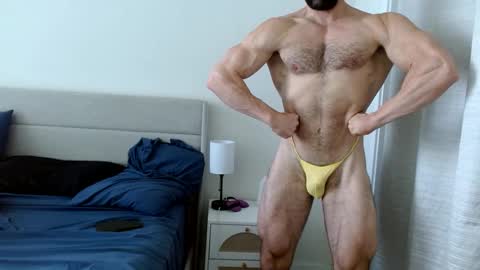 Snapshot of therealkingyoshi chatting on 10/07/25, 05:43 Yoshi online show from 10/07/25, 05:43