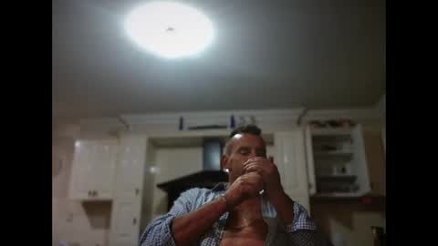 Snapshot of therealkurva4u chatting on 02/11/25, 04:24 therealkurva4u online show from 02/11/25, 04:24