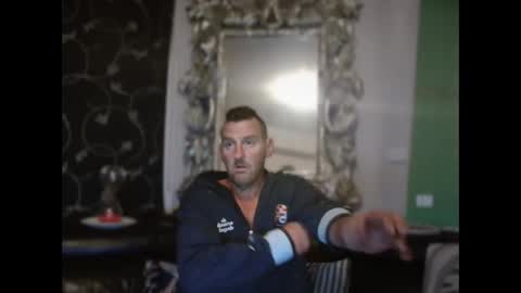 Snapshot of therealkurva4u chatting on 02/15/25, 03:50 therealkurva4u online show from 02/15/25, 03:50