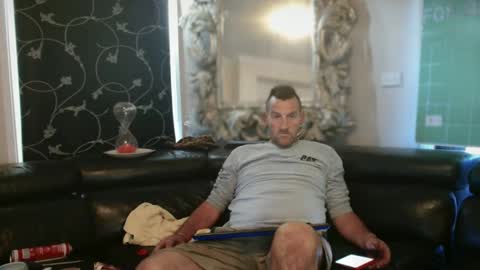 Snapshot of therealkurva4u chatting on 02/17/25, 09:19 therealkurva4u online show from 02/17/25, 09:19