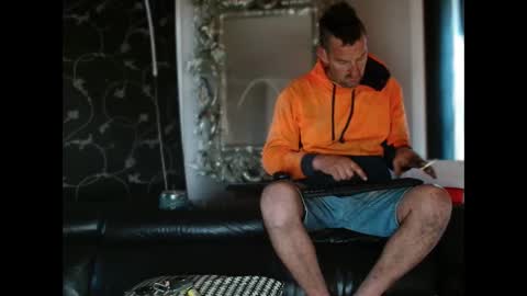 Snapshot of therealkurva4u chatting on 10/09/25, 07:56 therealkurva4u online show from 10/09/25, 07:56