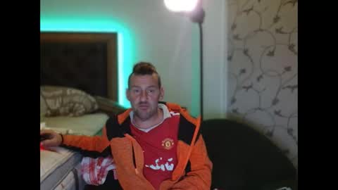 Snapshot of therealkurva4u chatting on 10/26/25, 02:01 therealkurva4u online show from 10/26/25, 02:01