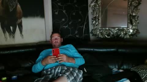 Snapshot of therealkurva4u chatting on 11/05/25, 06:52 therealkurva4u online show from 11/05/25, 06:52