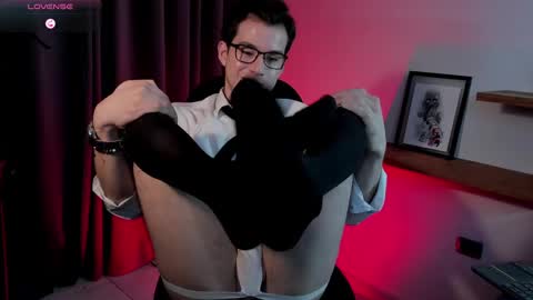     4th  online show from 02/14/25, 01:34