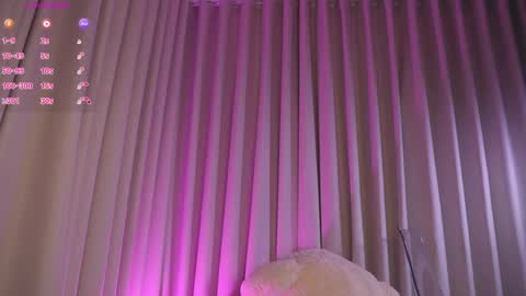 Snapshot of therealpeach_ chatting on 04/04/26, 08:56 online show from 04/04/26, 08:56