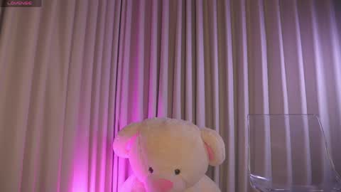 Snapshot of therealpeach_ chatting on 04/08/26, 07:41 online show from 04/08/26, 07:41