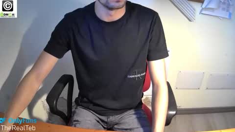 Snapshot of therealteb chatting on 09/29/25, 07:46 TheRealTeb online show from 09/29/25, 07:46