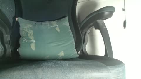 Snapshot of theresnomercy16 chatting on 12/04/24, 03:21 theresnomercy16 online show from 12/04/24, 03:21