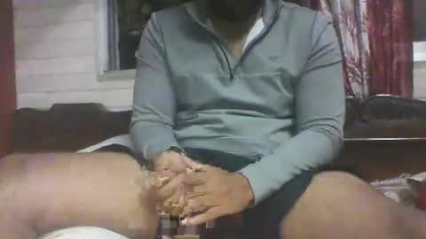 Snapshot of therichguy30 chatting on 10/21/25, 06:08 TheRichGuy online show from 10/21/25, 06:08