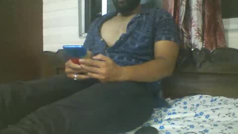 Snapshot of therichguy30 chatting on 10/29/25, 05:25 TheRichGuy online show from 10/29/25, 05:25