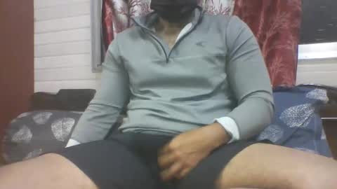 Snapshot of therichguy30 chatting on 11/07/25, 06:30 TheRichGuy online show from 11/07/25, 06:30